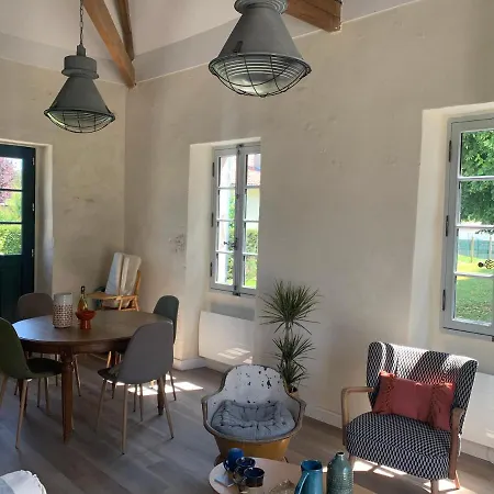 La Rochelle De Surgeres * Surgères